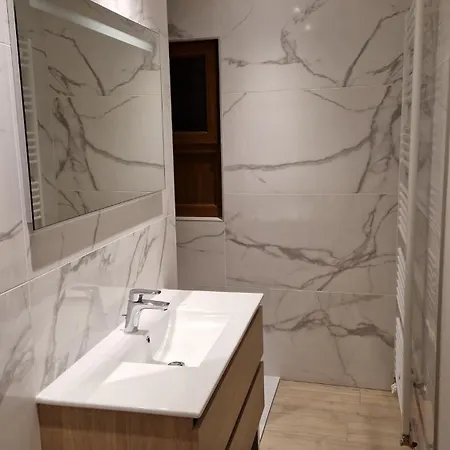 Vosges, Quiet Four Bedroom Chalet, Cinema, Games *