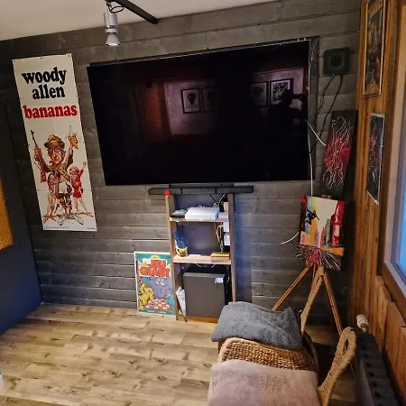 Vosges, Quiet Four Bedroom Chalet, Cinema, Games クソンリュプト・ロンジュメール