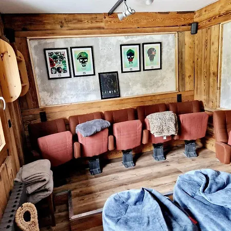 Vosges, Quiet Four Bedroom Chalet, Cinema, Games