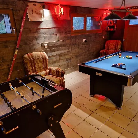 Vosges, Quiet Four Bedroom Chalet, Cinema, Games *