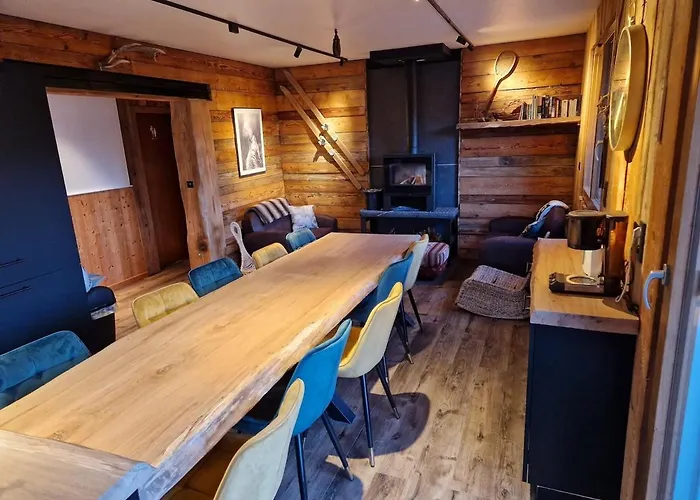 Vakantiehuis Vosges, Quiet Four Bedroom Chalet, Cinema, Games *